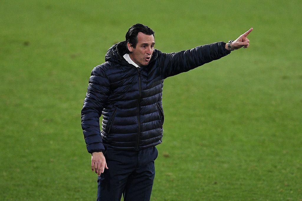 VIGO, SPAIN - JANUARY 08: Unai Emery Manager of Villarreal reacts during the La Liga Santander match between RC Celta and Villarreal CF at Abanca-Balaídos on January 08, 2021 in Vigo, Spain. Sporting stadiums around Spain remain under strict restrictions due to the Coronavirus Pandemic as Government social distancing laws prohibit fans inside venues resulting in games being played behind closed doors. (Photo by Octavio Passos/Getty Images)