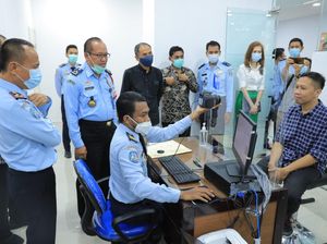 Semakin Mudah, Urus Paspor Kini Bisa di Mal Surabaya Barat Semakin Mudah, Urus Paspor Kini Bisa di Mal Surabaya Barat