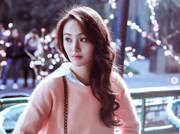 Potret Zheng Shuang yang Ngamuk Usai Dituding Jadi Ani-ani