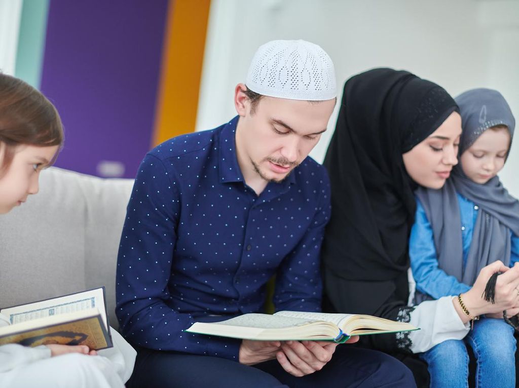 Peran Ayah dalam Ajaran Islam, Apakah hanya Sebagai Pencari Nafkah?