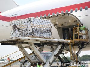500 Ribu Vaksin Sinopharm Pemberian Uni Emirat Arab Tiba di Bandara Soetta