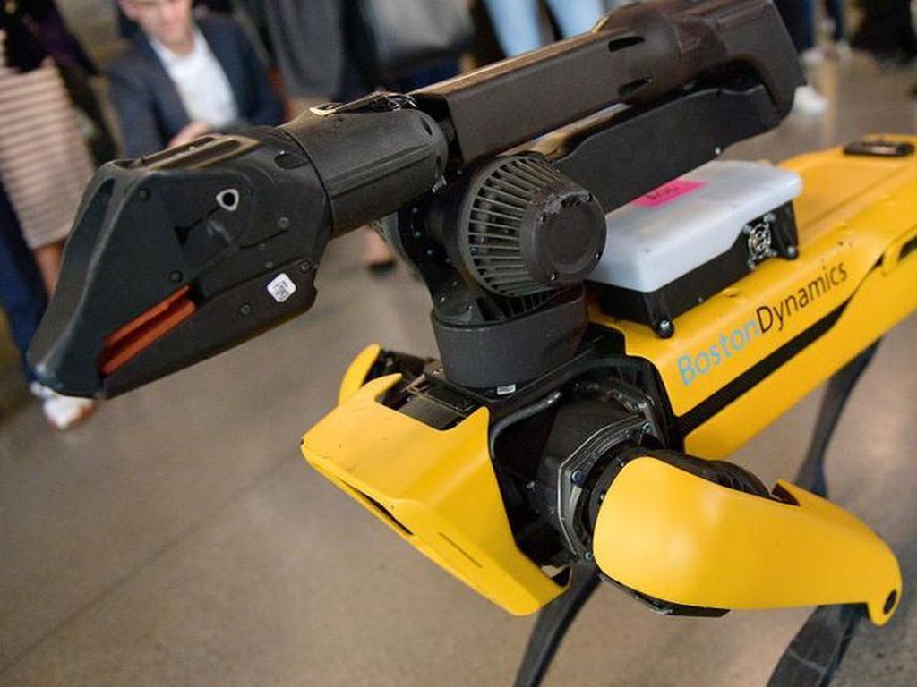 Terlalu Mengerikan, Anjing Robot Dipensiunkan Kepolisian New York Terlalu Mengerikan, Anjing Robot Dipensiunkan Kepolisian New York