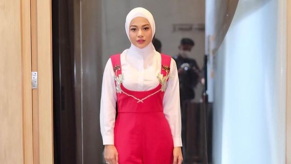 7 Potret Cantik Aurel Hermansyah Berhijab Setelah Dinikahi Atta Halilintar