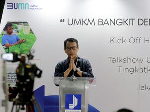 Bangkitkan Semangat UMKM di Tengah Pandemi Bangkitkan Semangat UMKM di Tengah Pandemi