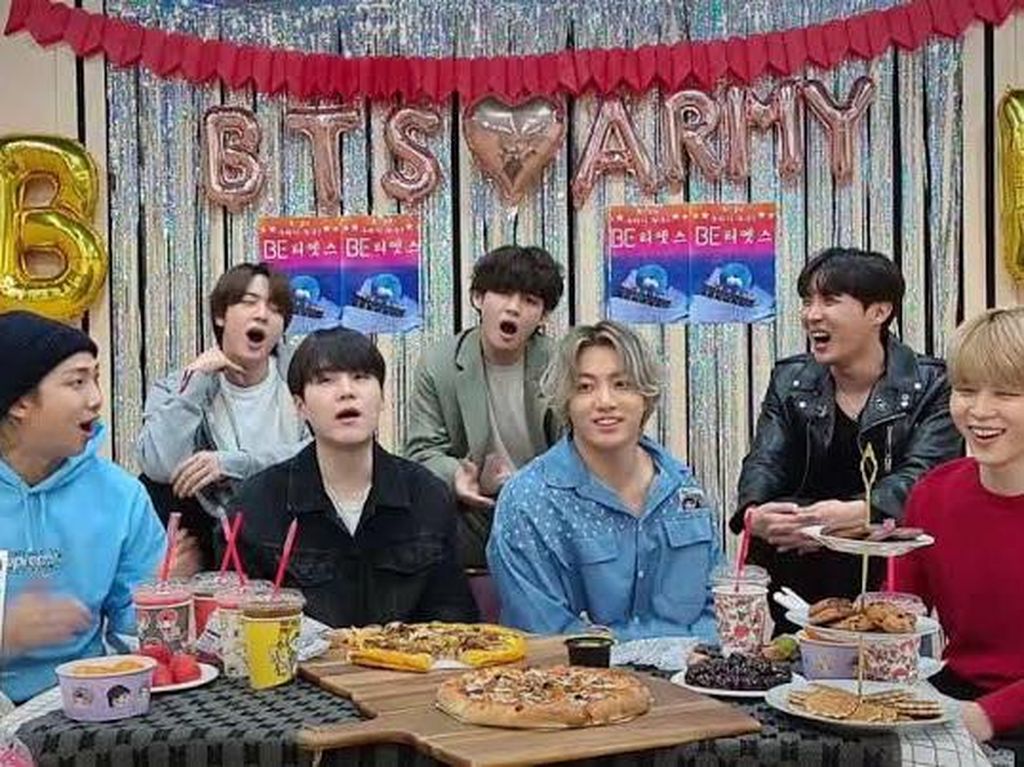 Deretan Artis K-Pop yang Tekun Kuliah, Ada Member BTS dan Epik High Deretan Artis K-Pop yang Tekun Kuliah, Ada Member BTS dan Epik High