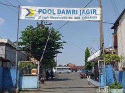 Gaji Tak Dibayar Penuh, Ratusan Karyawan Damri di Surabaya Ancam Mogok Kerja