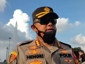 Berkerumun, 30 Mahasiswa Diamankan di Demo Buruh di Patung Kuda