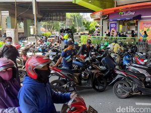 Pemprov Jakarta Pasang 10 CCTV di Tanah Abang untuk Awasi Parkir Liar
