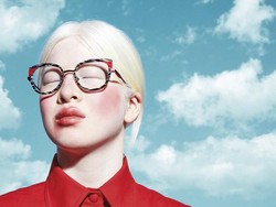 Kesaksian Perempuan China Dibuang Saat Bayi, Kini Jadi Model Vogue