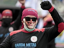 Sederet Tuntutan Buruh di Demo Kibarkan Bendera Putih