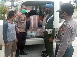 Polisi Amankan Mobil Angkut Uang Rp 2,1 Miliar di Exit Tol Ngawi