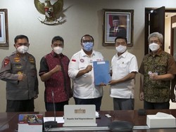 Ketemu Serikat Buruh, Moeldoko Janji Kawal UU Cipta Kerja