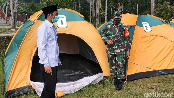 Penampakan Deretan Tenda untuk Karantina Pemudik di Karanganyar
