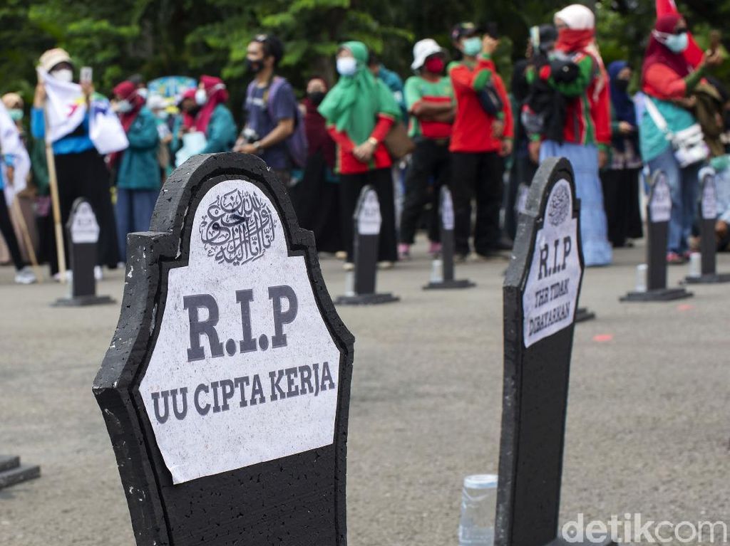 Pengusaha: UU Cipta Kerja Tetap Berlaku Pengusaha: UU Cipta Kerja Tetap Berlaku