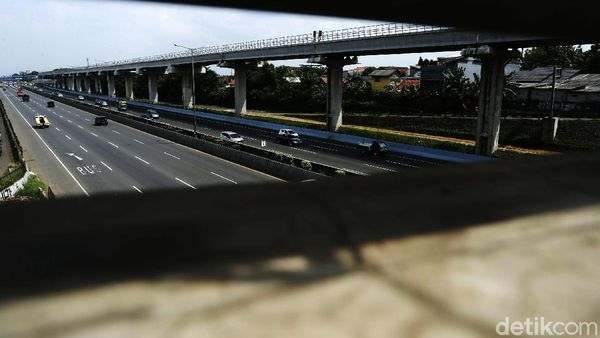 Ada Larangan Mudik, Jalan Tol Cikampek Lengang