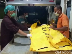 Diduga Carok, Dua Pria Ditemukan Terkapar di Pinggir Jalan Desa Lumajang