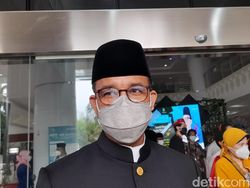 Anies Miris: Pemilik Perusahaan Bisa WFH, Pekerjanya Harus Ambil Risiko