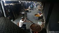 Jelang Lebaran, Pesanan Dodol Betawi Kembali Manis