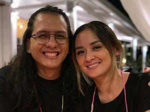 Kata Kerabat soal Meninggalnya Suami Joanna Alexandra Kata Kerabat soal Meninggalnya Suami Joanna Alexandra