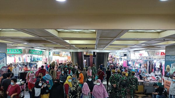 Potret Pasar Tanah Abang Hari Ini