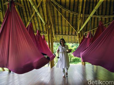 Mencoba Tidur Siang Berbeda di Four Season Sayan