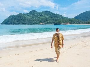 Keindahan Pantai Lampuuk, Saksi Bisu Tsunami Aceh Keindahan Pantai Lampuuk, Saksi Bisu Tsunami Aceh