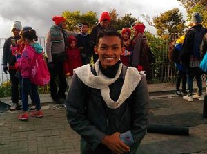 Salut, Hafiz Asal Mojokerto Ini Terpilih Jadi Imam Masjid di Uni Emirat Arab