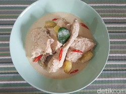 Resep Opor Ayam Putih Lebaran yang Gurihnya Spesial Banget