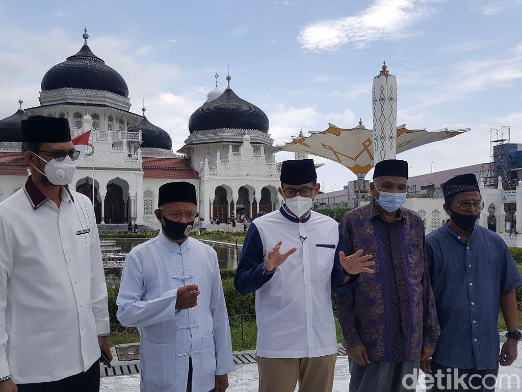 17 Tahun Tsunami Aceh, Sandiaga Kenang Momen di Serambi Makkah