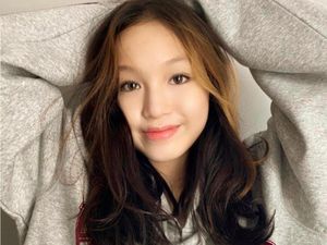 Sherry Jolieca Wisata Religi ke Makam Mbah Priok, Ini yang Dirasakan Sherry Jolieca Wisata Religi ke Makam Mbah Priok, Ini yang Dirasakan