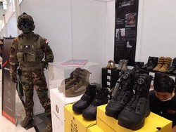 Mantul Nih! Sepatu Taktikal Lokal Langganan Menteri sampai TNI Polri