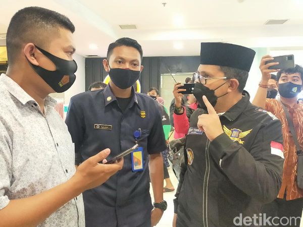 Aksi Walkot Makassar Ngamuk Lihat Kerumunan di Mal