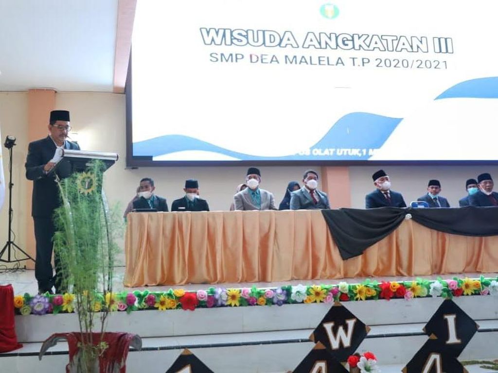 Wamenag Bicara Bahaya Belajar Agama yang Keliru hingga Peran Pesantren Wamenag Bicara Bahaya Belajar Agama yang Keliru hingga Peran Pesantren
