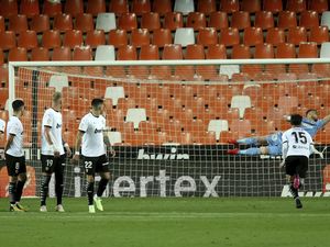 Tendangan Bebas Lionel Messi Kembali Memakan Korban