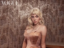 Transformasi Gaya Billie Eilish, Dulu Disebut Pemuja Setan Kini Pirang Seksi