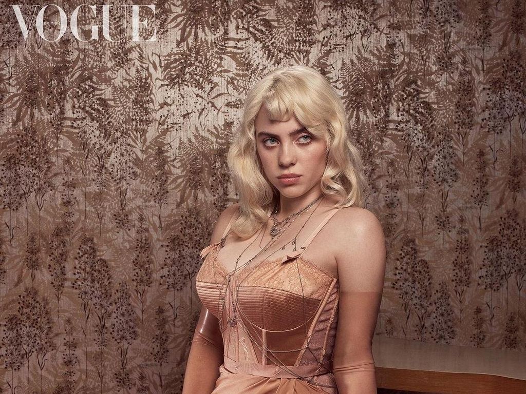 Transformasi Gaya Billie Eilish, Dulu Disebut Pemuja Setan Kini Pirang Seksi Transformasi Gaya Billie Eilish, Dulu Disebut Pemuja Setan Kini Pirang Seksi
