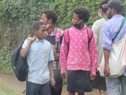 Sihir-Rumor Perparah Lonjakan Corona di Papua Nugini, RI Tutup Perbatasan