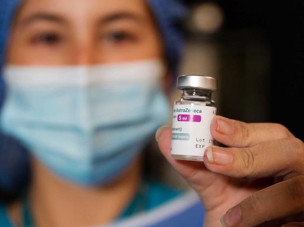 Inggris Tawarkan Vaksin Tahap Ketiga untuk Warga di Atas 50