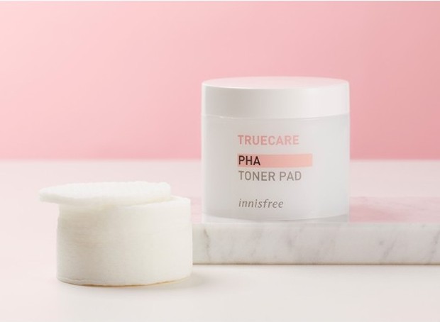 Innisfree Truecare PHA Toner Pad membantu mengangkat sel kulit mati /shopee.co.id