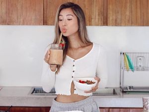 Jennifer Bachdim Hobi Makan Sehat, Doyan Smoothies dan Air Kelapa Muda Jennifer Bachdim Hobi Makan Sehat, Doyan Smoothies dan Air Kelapa Muda