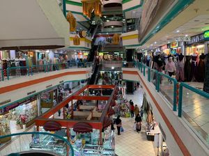Keluh Kesah Pedagang Jembatan Merah Plaza: H-9 Lebaran Masih Sepi Keluh Kesah Pedagang Jembatan Merah Plaza: H-9 Lebaran Masih Sepi