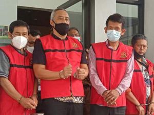 Dugaan Korupsi Pengelolaan Sampah, Mantan Kadis LH Kota Cirebon Ditahan