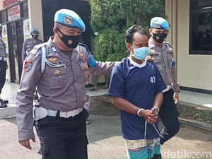 Suami yang Tusuk Istri di Pinggir Jalan Bandung Ditangkap!