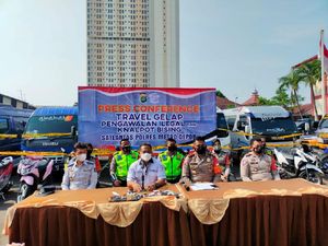 22 Travel Gelap Angkut Pemudik Dicegat di Jalur Tikus Depok