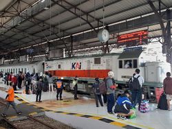 Cek! Syarat Naik Kereta Jarak Jauh Selama Larangan Mudik