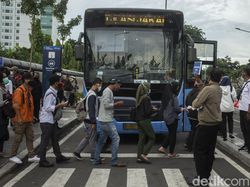 Aturan Lengkap Kapasitas Transportasi Umum Jakarta Selama PPKM Darurat