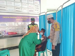 65 Orang Lansia Jadi Target Vaksinasi COVID-19 di 2 Desa NTB Ini