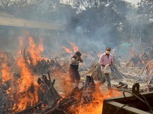 Krematorium di India Penuh, Abu Jenazah Jadi Pupuk di Taman Prasasti Krematorium di India Penuh, Abu Jenazah Jadi Pupuk di Taman Prasasti