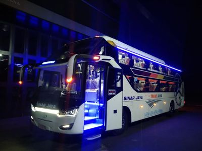 Potret Sleeper Bus Terbaru PO Sinar Jaya yang Pakai Sasis Mercy