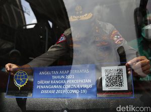 Stiker Khusus untuk Bus yang Boleh Beroperasi saat Mudik Dilarang